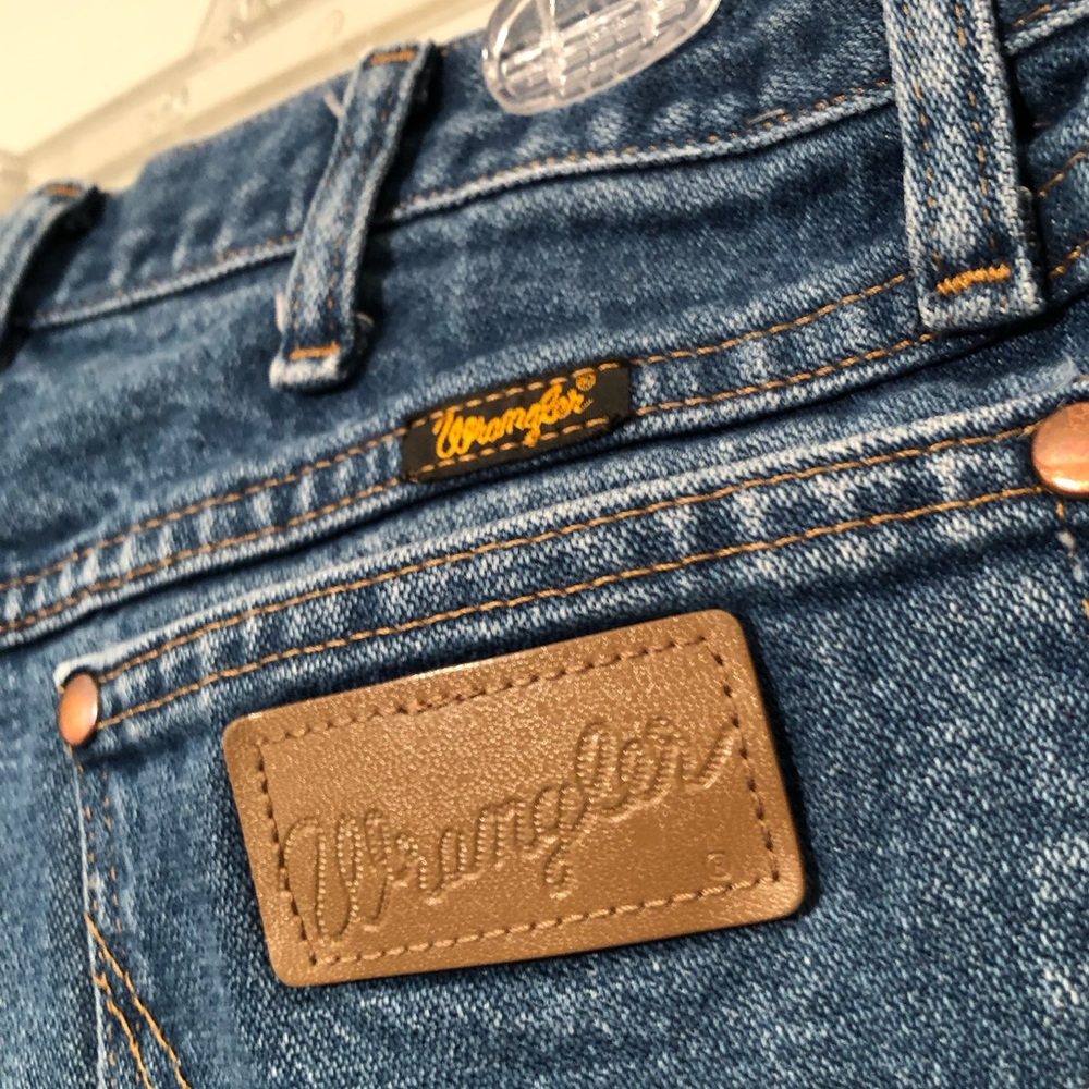 Classic Blue Denim Jeans. Wranglers - Picture 3 of 7